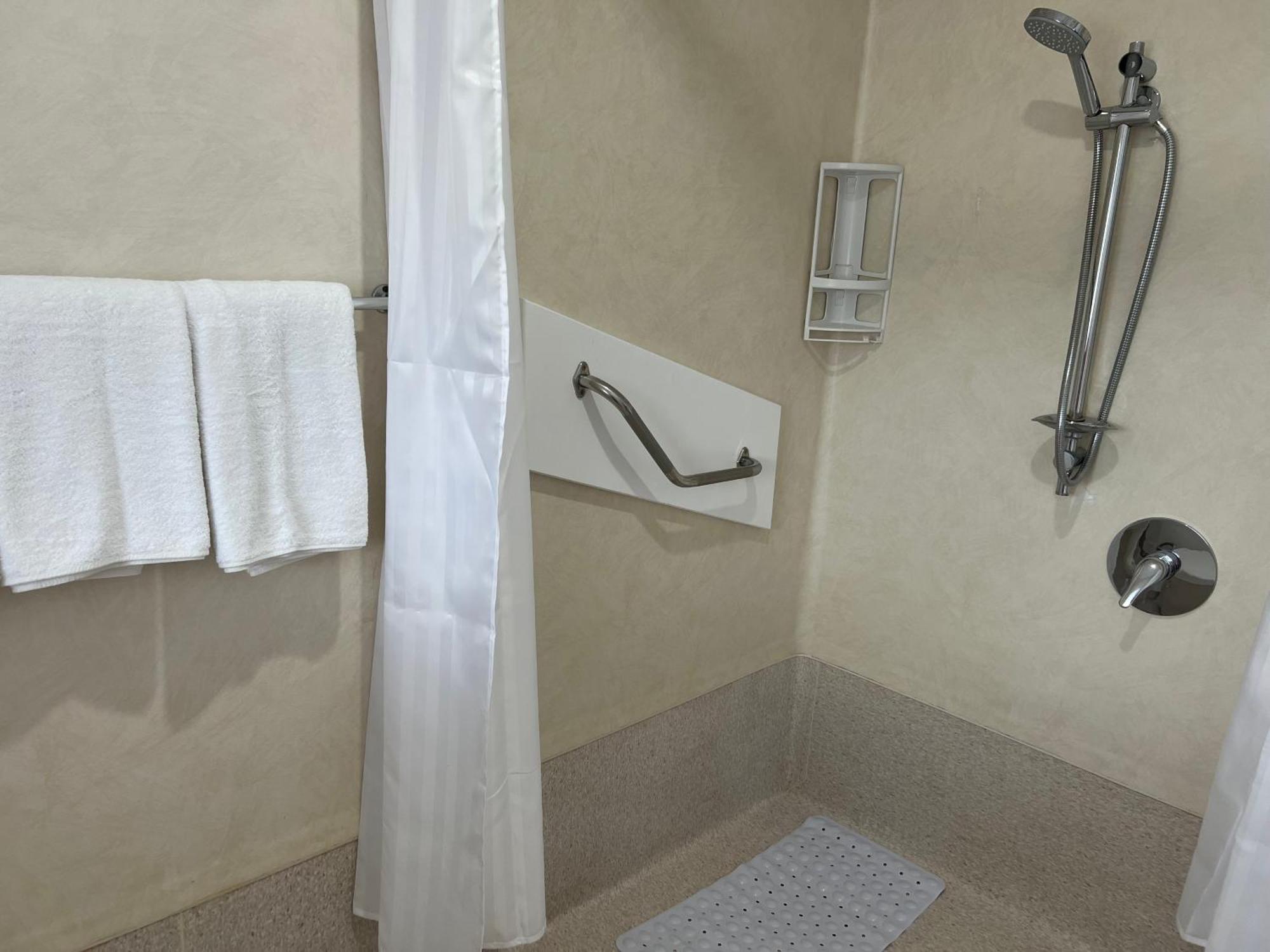 אופוטיקי Magnolia Court Motel מראה חיצוני תמונה